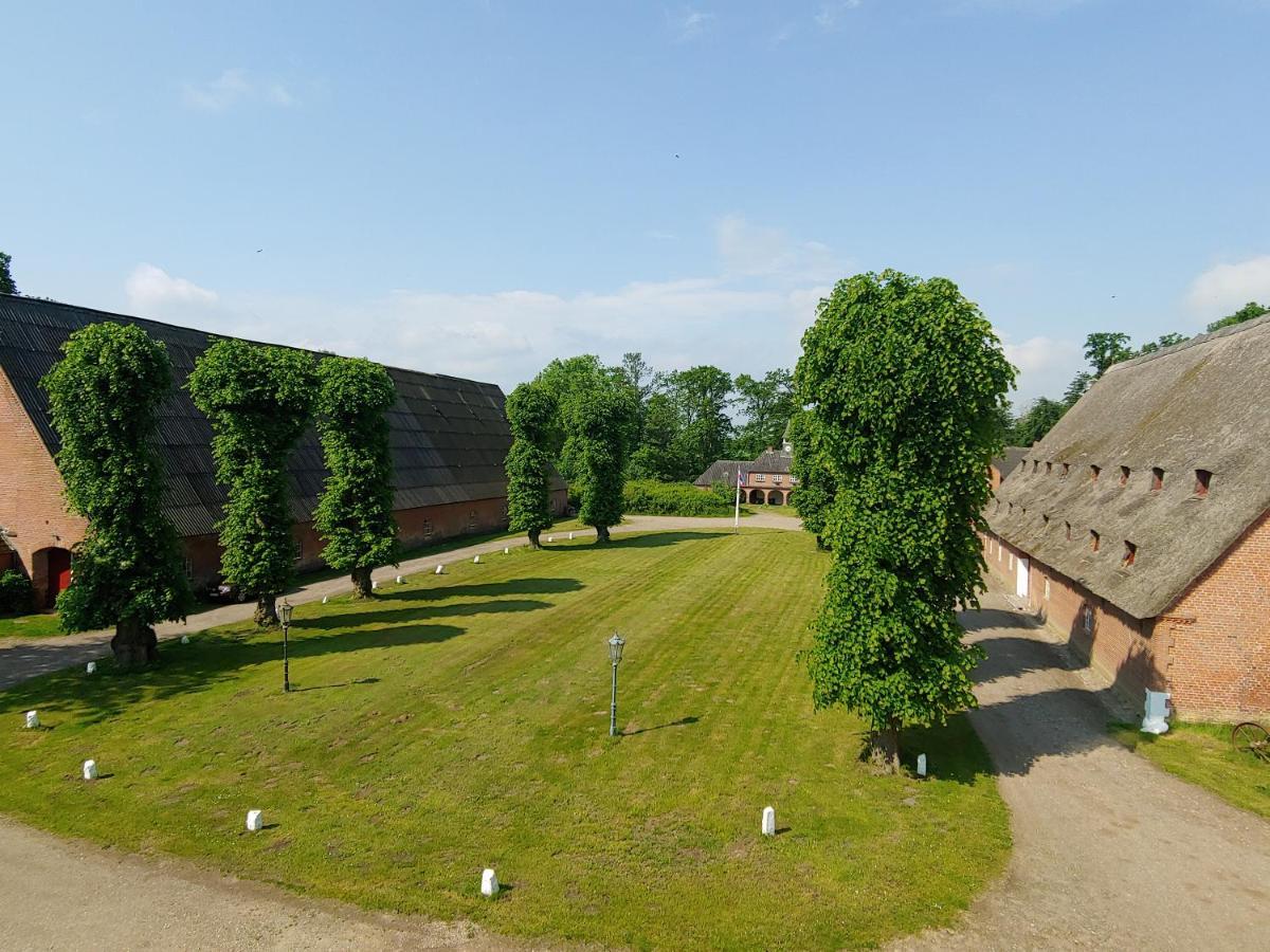 Gut Hohenstein - Meiereiappartment Barkelsby Экстерьер фото